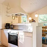 Enchanting Hideaway In Henne Town-by Traum Hébergement de vacances *