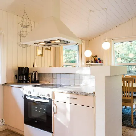 Enchanting Hideaway In Henne Town-by Traum بيت للعطل *