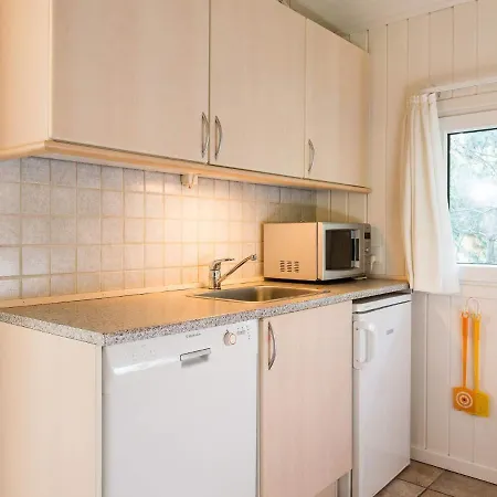 Henne Lxxvii Holiday home