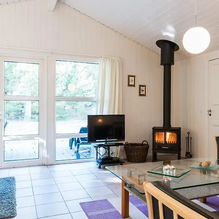 Feriehus Enchanting Hideaway In Henne Town-by Traum *