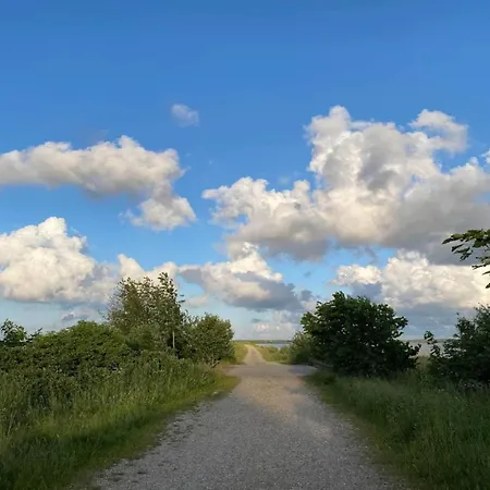 Enchanting Hideaway In Henne Town-by Traum Casa vacanze